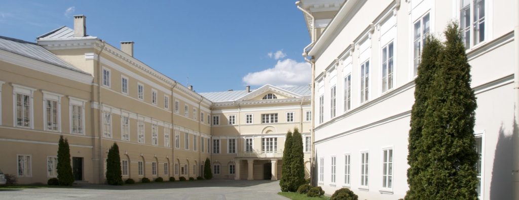 Dėmesio! 2021 m. rugsėjo 30 d., ketvirtadienį, Vilniaus paveikslų galerija dirbs iki 14 val.